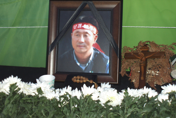 a02.jpg